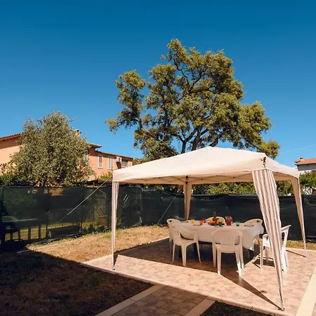 Casa Con Giardino A San Teodoro, Sea La Vie